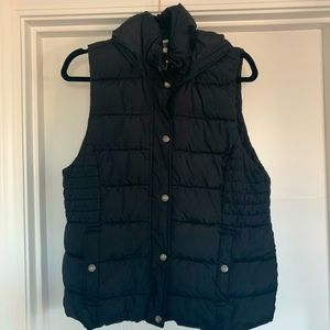 s o l d Abercrombie & Fitch vest